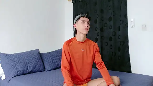 Noah tyler  online show from 11-26-25, 05:36