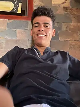 Snapshot of Leo_bunny_hot chatting on 01-09-25, 04:17 Leo bunny hot online show from 01-09-25, 04:17