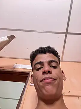 Snapshot of Leo_bunny_hot chatting on 01-17-25, 09:50 Leo bunny hot online show from 01-17-25, 09:50