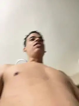 Snapshot of Leo_bunny_hot chatting on 01-30-25, 01:22 Leo bunny hot online show from 01-30-25, 01:22