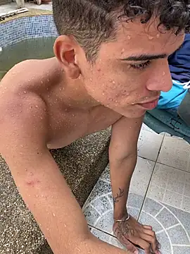 Snapshot of Leo_bunny_hot chatting on 02-17-25, 08:58 Leo bunny hot online show from 02-17-25, 08:58