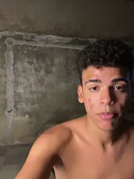 Snapshot of Leo_bunny_hot chatting on 03-19-25, 04:47 Leo bunny hot online show from 03-19-25, 04:47