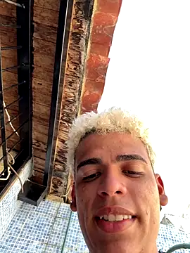 Snapshot of Leo_bunny_hot chatting on 09-14-25, 07:24 Leo bunny hot online show from 09-14-25, 07:24