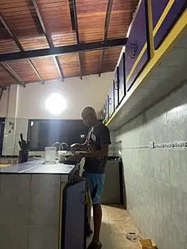 Snapshot of Leo_bunny_hot chatting on 11-06-25, 04:46 Leo bunny hot online show from 11-06-25, 04:46