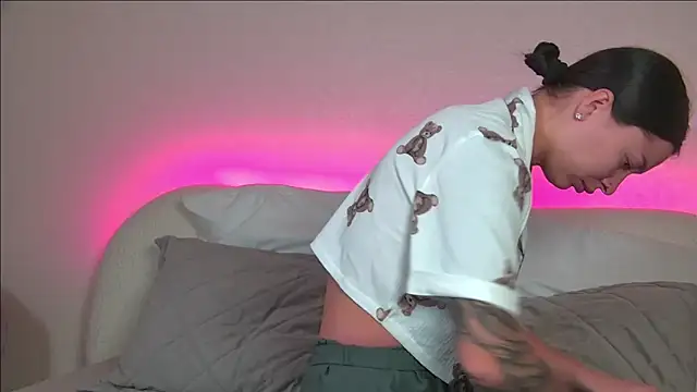 AlexandraBloom online show from 01-14-25, 06:28