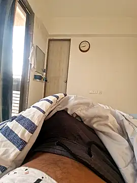 Snapshot of vivanpraj999 chatting on 11-17-25, 02:39 vivanpraj999 online show from 11-17-25, 02:39