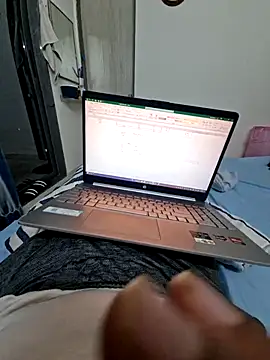 Snapshot of vivanpraj999 chatting on 11-17-25, 03:29 vivanpraj999 online show from 11-17-25, 03:29