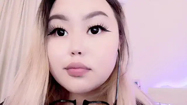 Snapshot of amelia_sunlight chatting on 09-10-25, 04:51 amelia sunlight online show from 09-10-25, 04:51