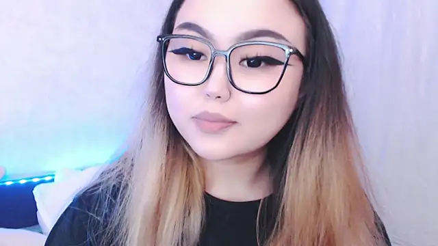 Snapshot of amelia_sunlight chatting on 06-04-26, 03:51 amelia sunlight online show from 06-04-26, 03:51