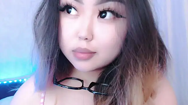 Snapshot of amelia_sunlight chatting on 06-10-26, 05:23 amelia sunlight online show from 06-10-26, 05:23