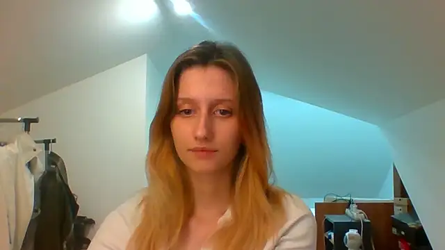 LUNA delight online show from 01-17-25, 05:41