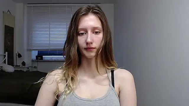 LUNA delight online show from 09-29-25, 05:23