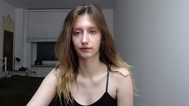 LUNA delight online show from 10-24-25, 05:26