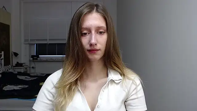 LUNA delight online show from 10-29-25, 06:37