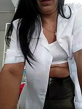 Megan jennerr online show from 03-07-25, 02:12