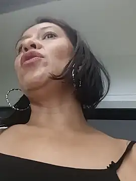 Snapshot of Slut_Milf_ chatting on 01-16-25, 07:31 Slut Milf  online show from 01-16-25, 07:31