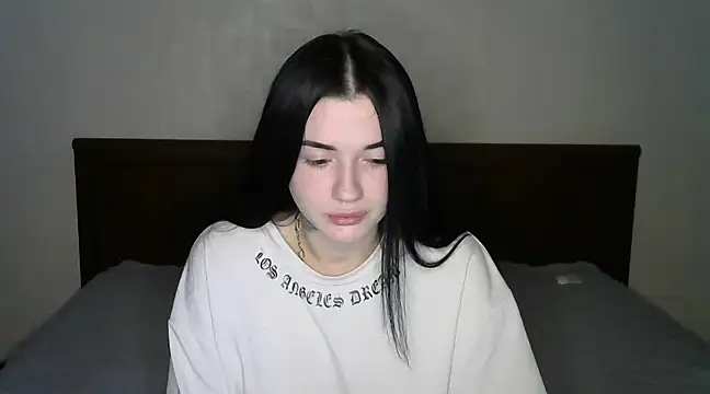 Liana diva online show from 01-17-25, 10:23