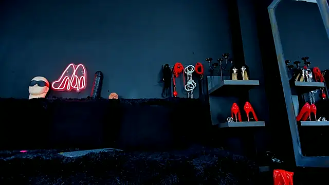 DelaneyStone online show from 09-18-25, 03:03