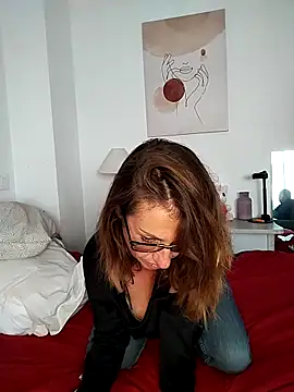 Snapshot of misslynexxx chatting on 02-19-26, 03:08 misslynexxx online show from 02-19-26, 03:08