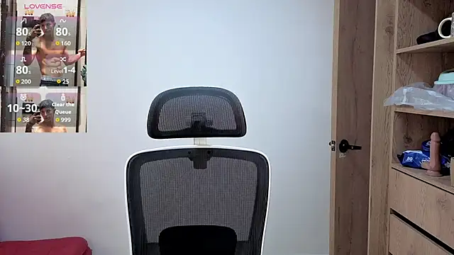 Cristopher23  online show from 10-11-25, 01:53