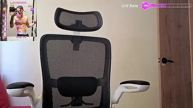 Cristopher23  online show from 04-06-26, 03:02