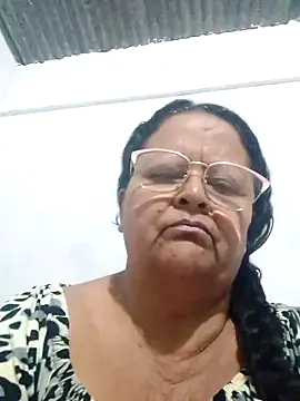 Snapshot of sahira_yasin chatting on 12-29-24, 01:45 sahira yasin online show from 12-29-24, 01:45