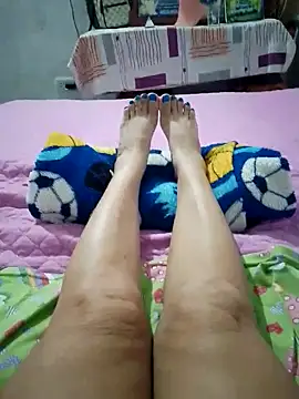 Snapshot of sahira_yasin chatting on 01-15-25, 01:23 sahira yasin online show from 01-15-25, 01:23