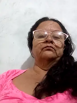 Snapshot of sahira_yasin chatting on 02-08-25, 01:32 sahira yasin online show from 02-08-25, 01:32