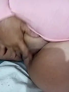 Snapshot of sahira_yasin chatting on 02-17-25, 03:04 sahira yasin online show from 02-17-25, 03:04