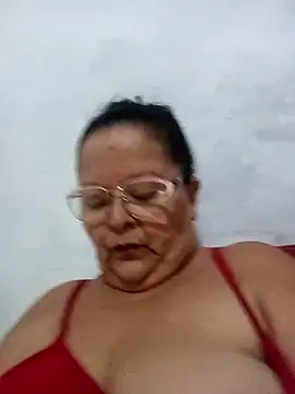 Snapshot of sahira_yasin chatting on 03-08-25, 01:06 sahira yasin online show from 03-08-25, 01:06