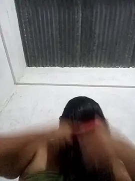 Snapshot of sahira_yasin chatting on 03-18-25, 01:43 sahira yasin online show from 03-18-25, 01:43