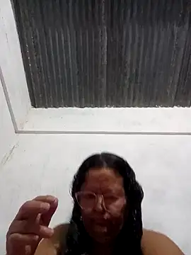 Snapshot of sahira_yasin chatting on 03-21-25, 01:24 sahira yasin online show from 03-21-25, 01:24