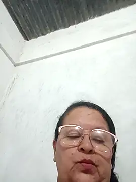 Snapshot of sahira_yasin chatting on 09-13-25, 04:01 sahira yasin online show from 09-13-25, 04:01