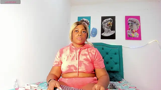 Lilybaudinx96 online show from 02-17-26, 03:47