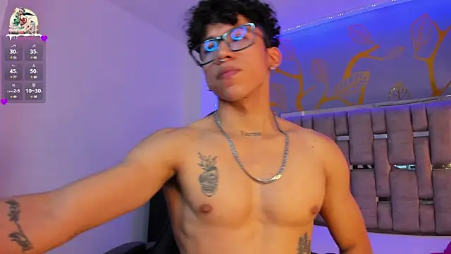 AkazaBoy  online show from 01-01-25, 01:58