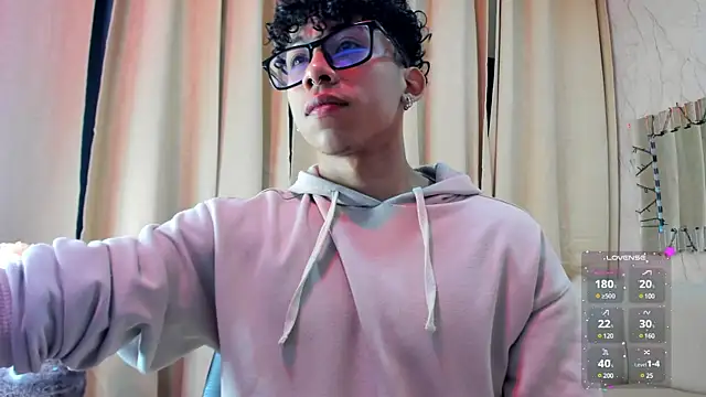 AkazaBoy  online show from 01-11-25, 04:16