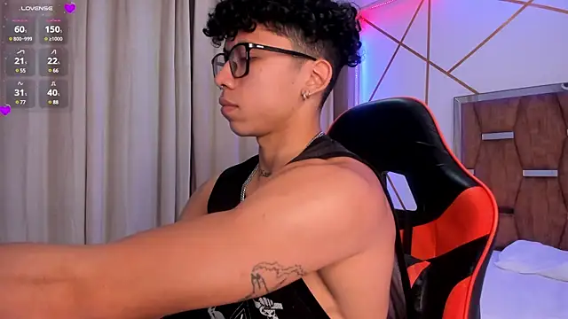 AkazaBoy  online show from 01-16-25, 03:56