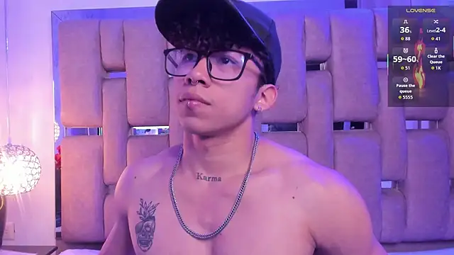 AkazaBoy  online show from 01-11-26, 05:12