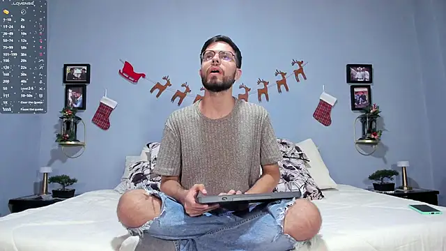 ETHAN ADAM online show from 12-06-24, 02:13