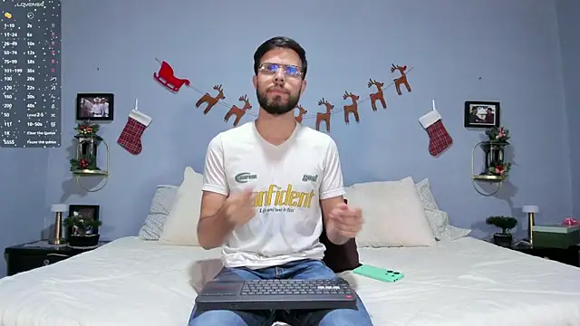 ETHAN ADAM online show from 12-26-24, 11:24