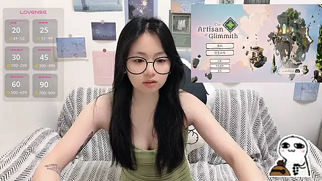 Snapshot of LiLiYbaby chatting on 06-03-26, 06:49 LiLiYbaby online show from 06-03-26, 06:49