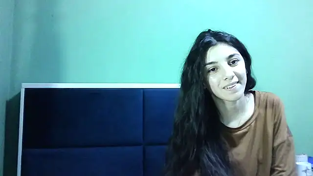 Ahotkittyxxx online show from 12-18-24, 04:39