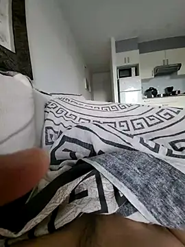 omarito100 online show from 10-14-25, 07:09