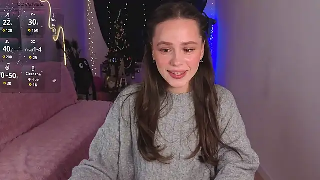 Snapshot of Emillias chatting on 01-12-26, 02:00 Emillias online show from 01-12-26, 02:00