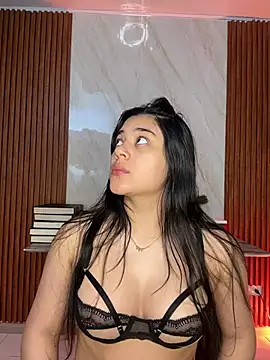 Snapshot of floriamANDjazmin chatting on 06-15-26, 06:54 floriamANDjazmin online show from 06-15-26, 06:54