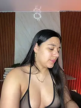 floriamANDjazmin online show from 06-19-26, 07:06
