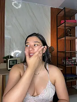 floriamANDjazmin online show from 06-24-26, 06:51