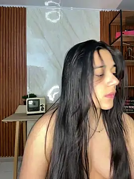 floriamANDjazmin online show from 06-26-26, 06:56
