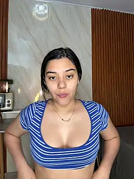 floriamANDjazmin online show from 07-14-26, 03:00
