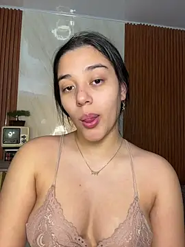floriamANDjazmin online show from 07-18-26, 03:00